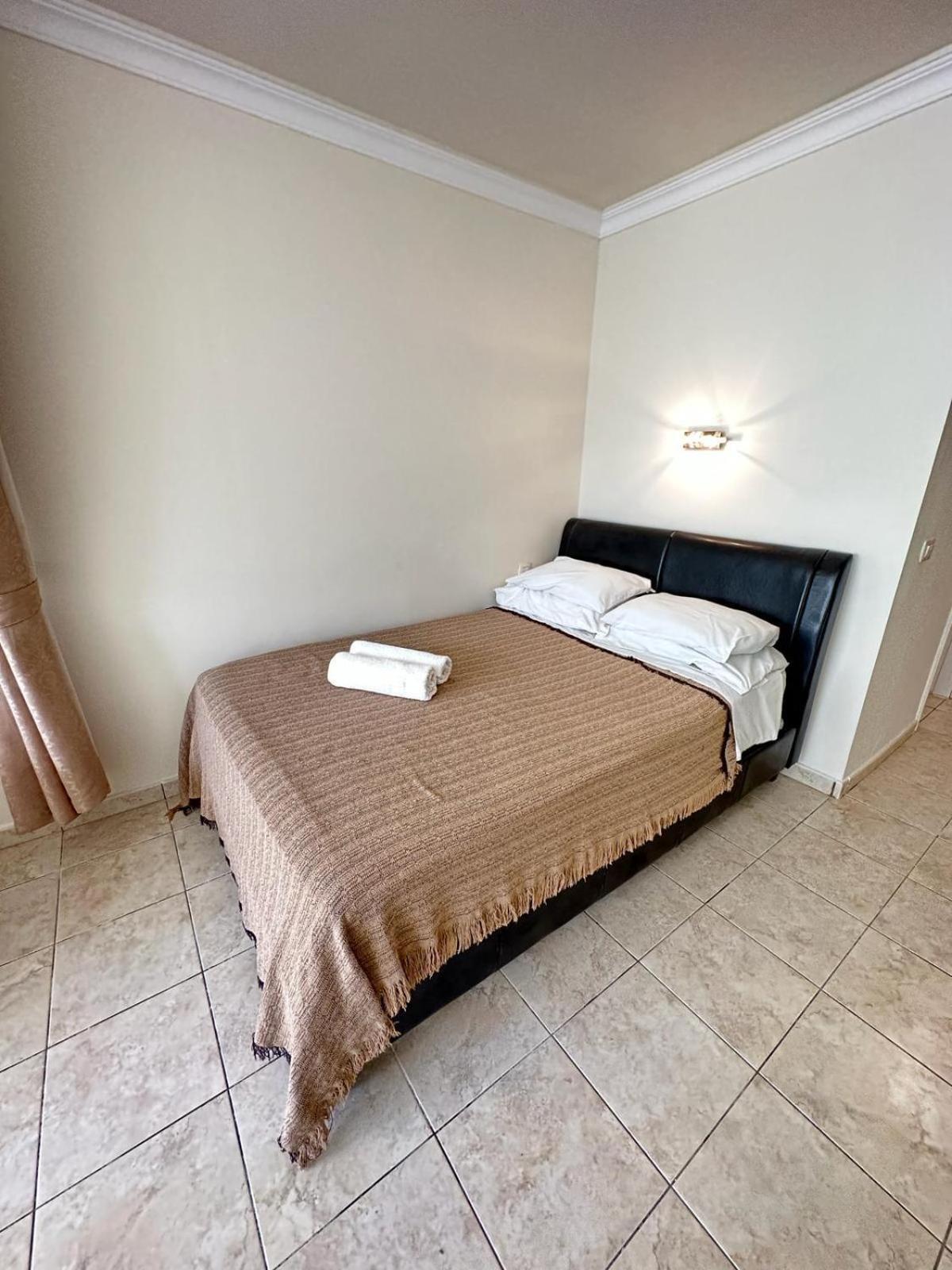 Firstline Apartment Los Cristianos Arona  Exteriér fotografie