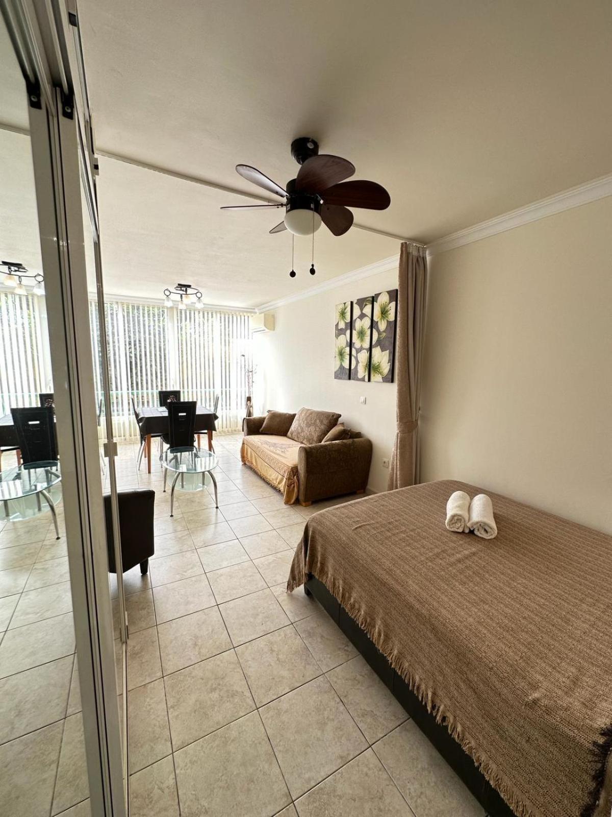 Firstline Apartment Los Cristianos Arona  Exteriér fotografie