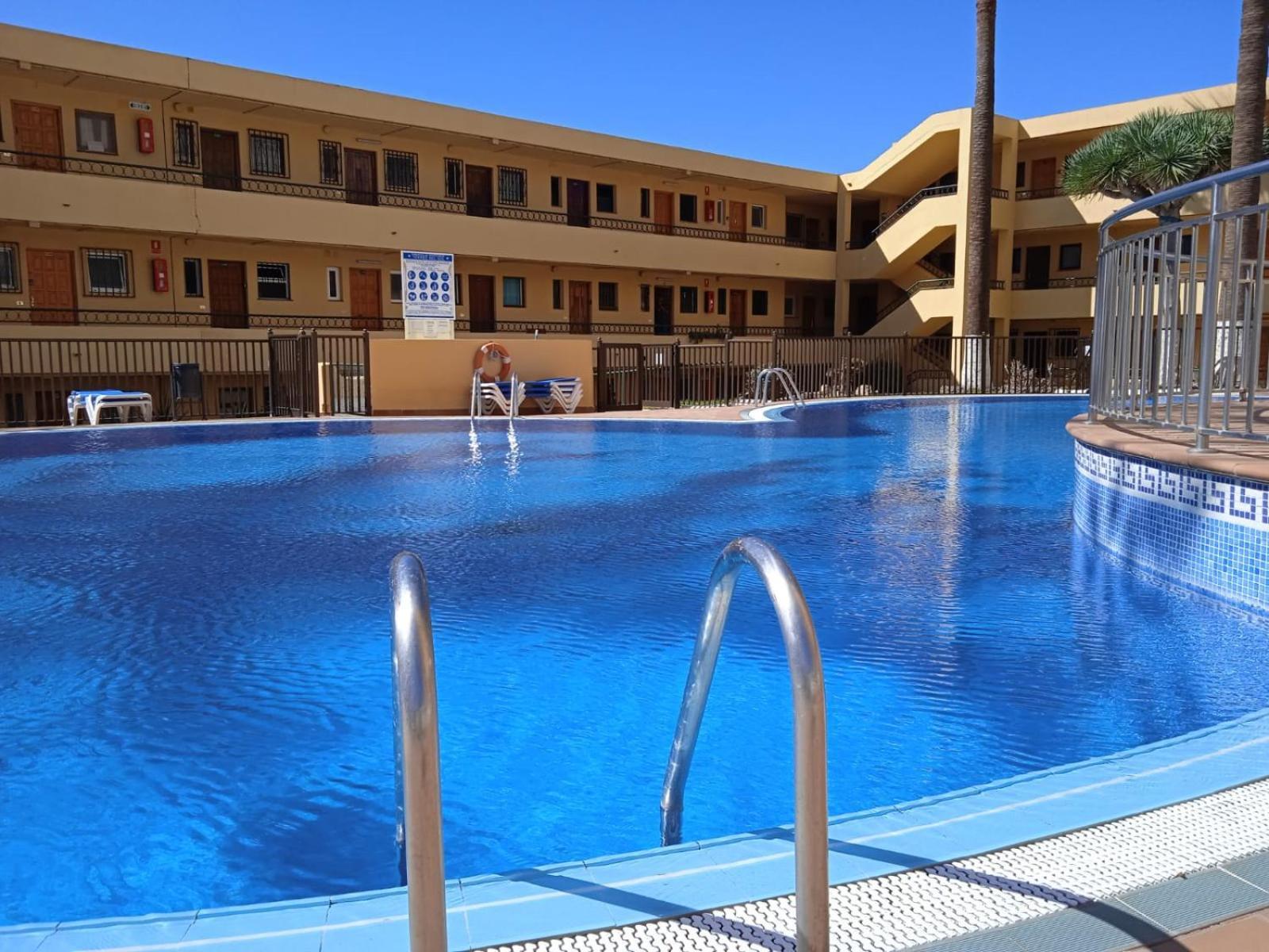 Firstline Apartment Los Cristianos Arona  Exteriér fotografie