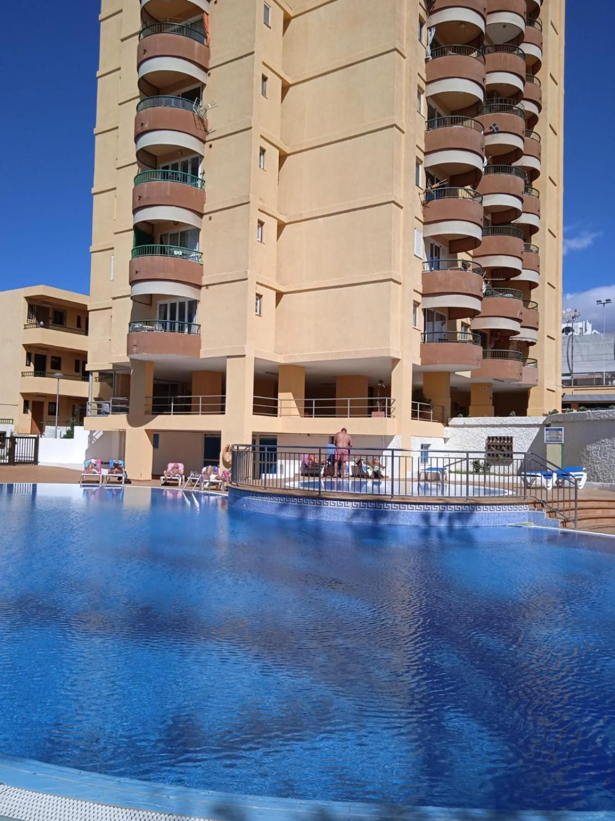 Firstline Apartment Los Cristianos Arona  Exteriér fotografie