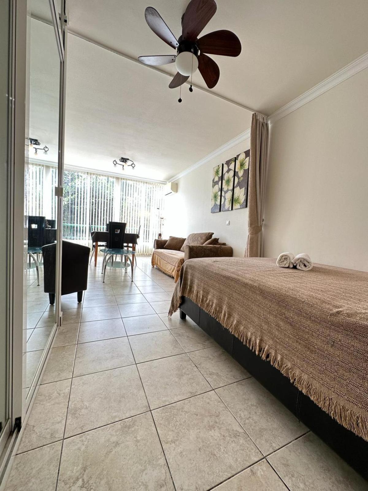 Firstline Apartment Los Cristianos Arona  Exteriér fotografie