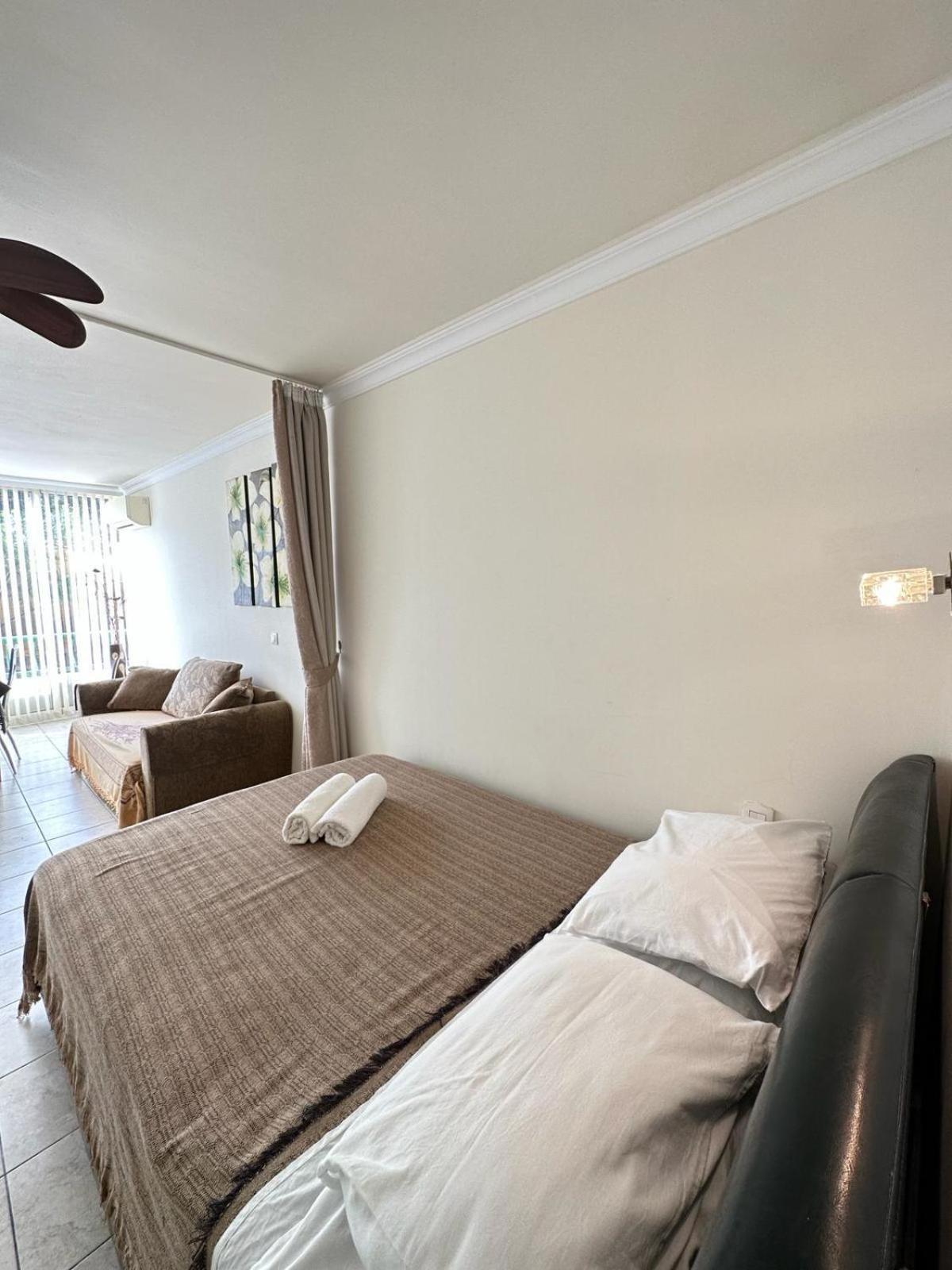 Firstline Apartment Los Cristianos Arona  Exteriér fotografie